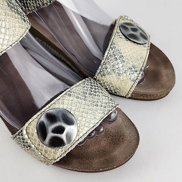 Taos Women's Carousel Beige Grey Leather Snake Print Wedge Sandals Size 37 - Picture 9 of 15